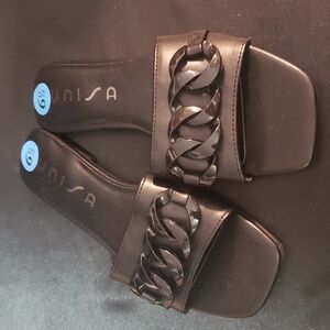 Unisa black slide sandal with black link detail